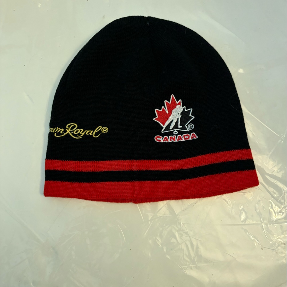 Team Canada hockey team Black and Red Canada Beanie